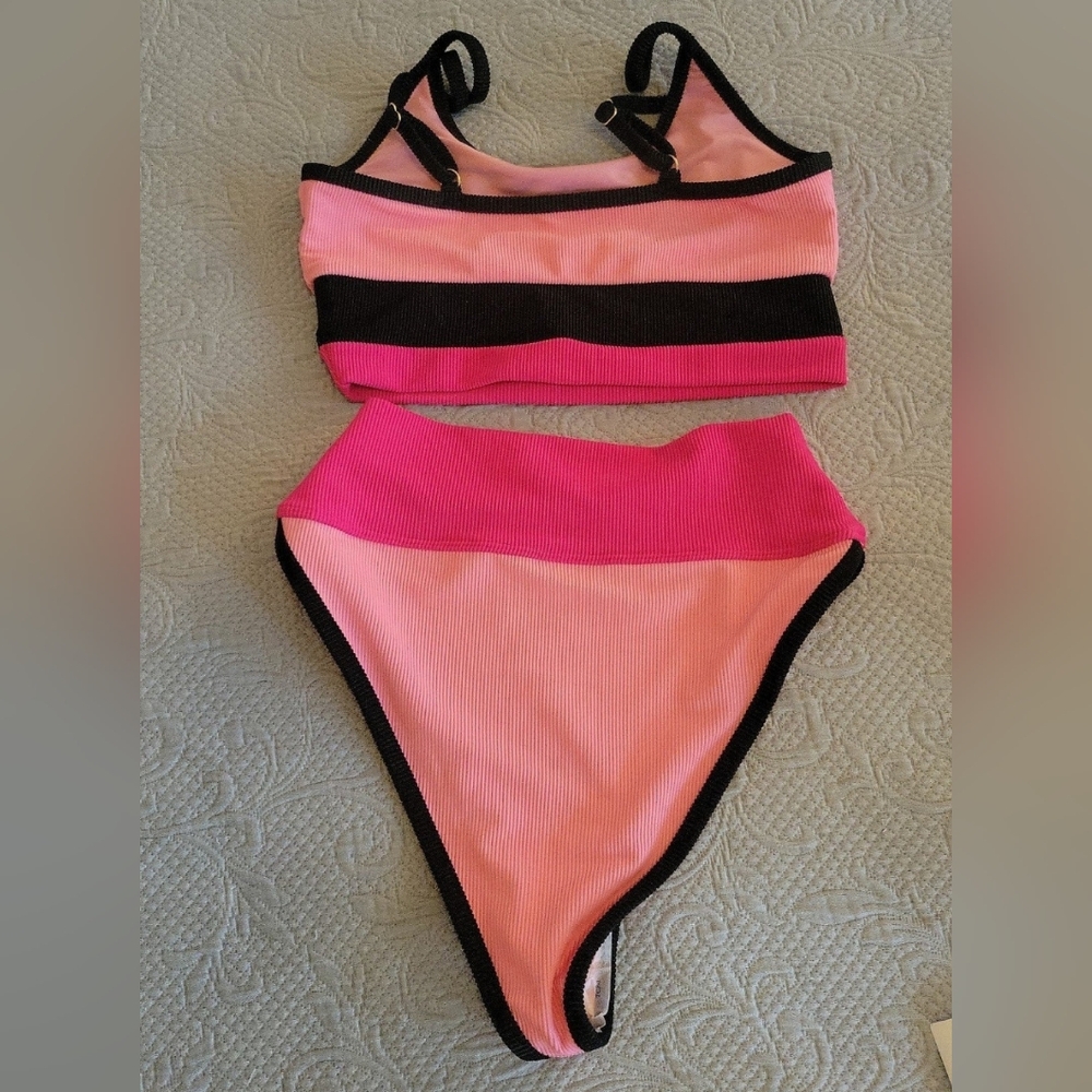 Beach Riot Bikini - Picture 2 of 2